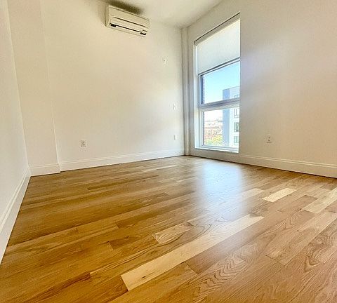 5th image of 2443 Ocean Ave #4B