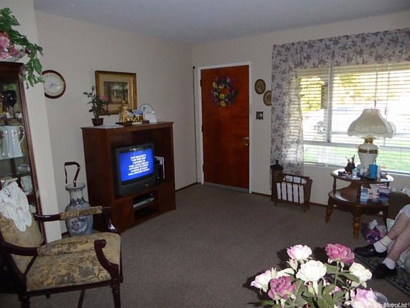 5th image of 9633 N Leland Way
