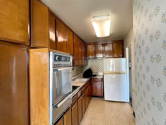3rd image of 601 Surf Ave APT 8J