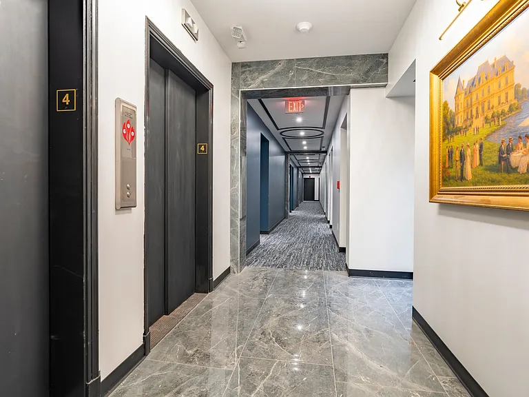 28N — Photo 16