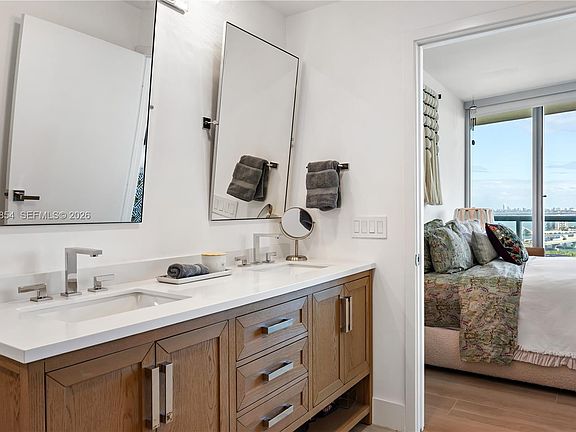 4th image of 888 Biscayne Blvd APT 2009