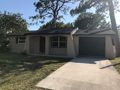 604 Poinciana Rd Photo 1