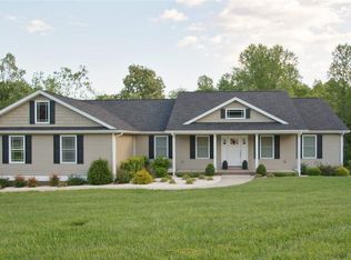 764 Lacey Ln, Paducah, KY 42003