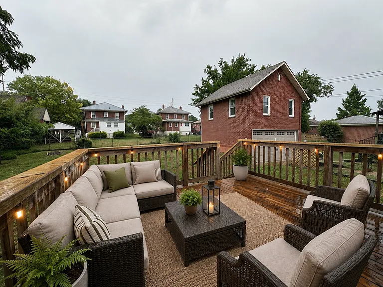 2818 Burton Ave NW — Photo 12