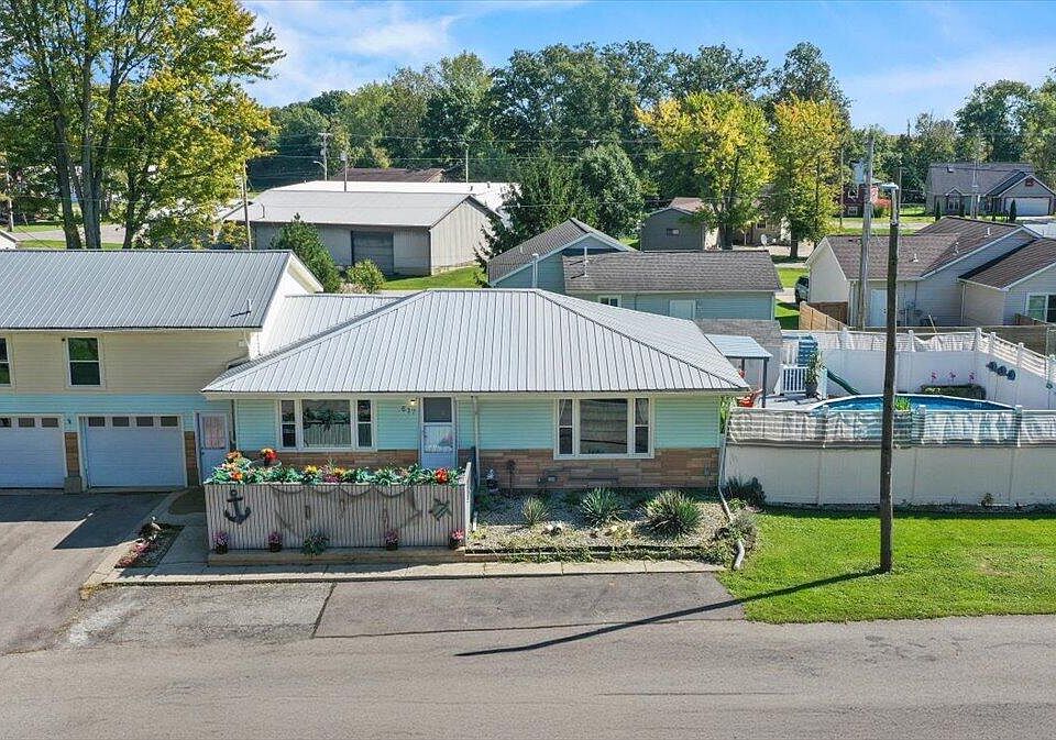 1st image of 617 High Ave