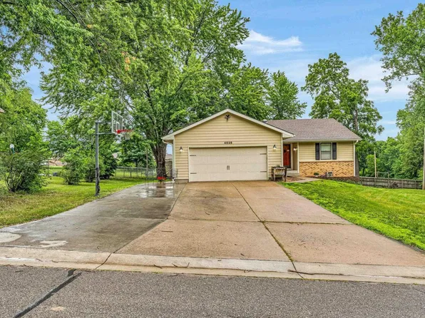 4528 SE 25th St, Topeka, KS 66605