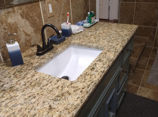305 Thomas Park Dr, Hutto, TX 78634