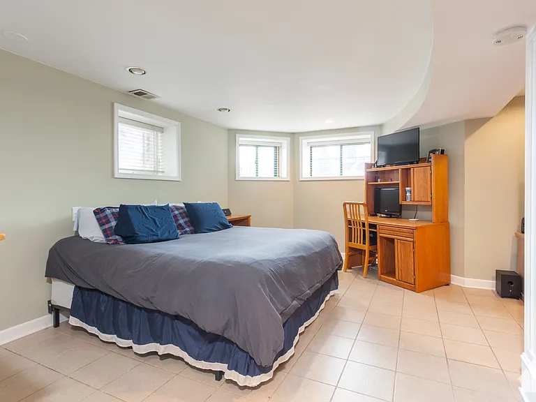 1538 W Wrightwood Ave #1 — Photo 5