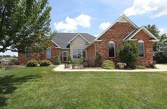 1st image of 26 Oak Valley Dr