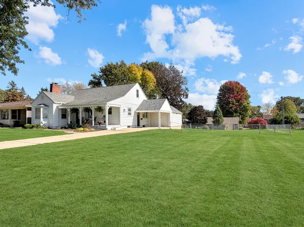 1103 S Park Blvd, Freeport, IL 61032