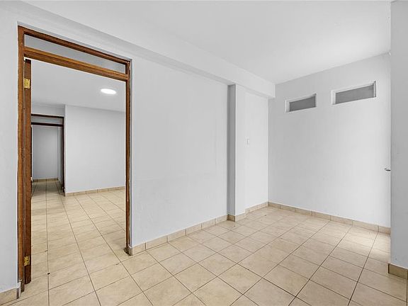 2nd image of Caparra Heights Escorial Ave #J-42-603