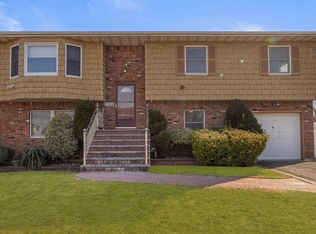 56 Easton Ave, North Babylon, NY 11703