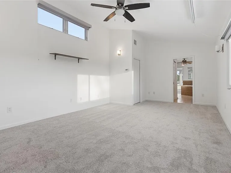 5400 Denver St NE — Photo 40