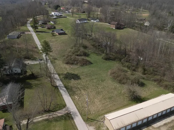 200 Oscar Ln, West Liberty, KY 41472