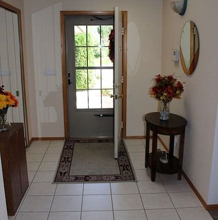 3rd image of 5 Towerbridge Ct