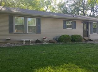 102 S Kent St, Excelsior Springs, MO 64024