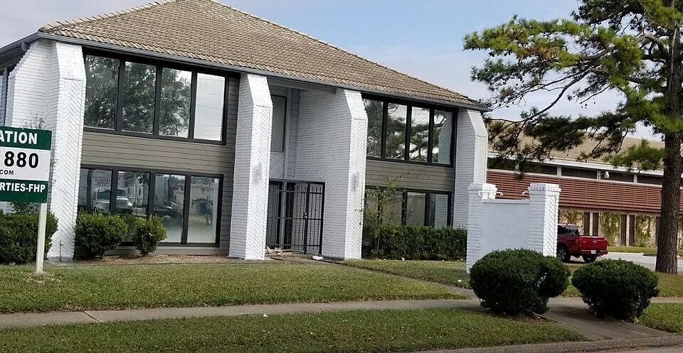1st image of 8226 Antoine Dr