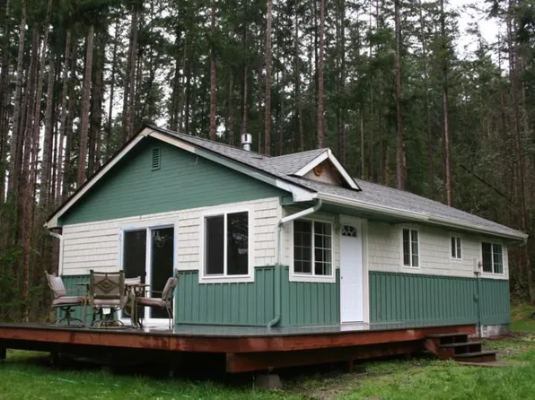 1869 Wellington Dr, Oak Harbor, WA 98277
