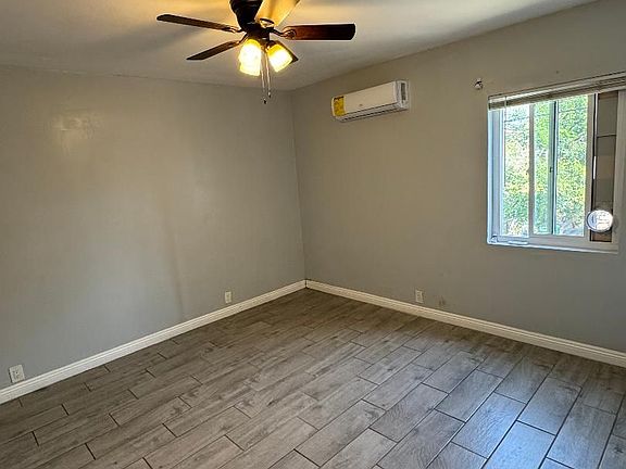 4th image of 2300 Lake St