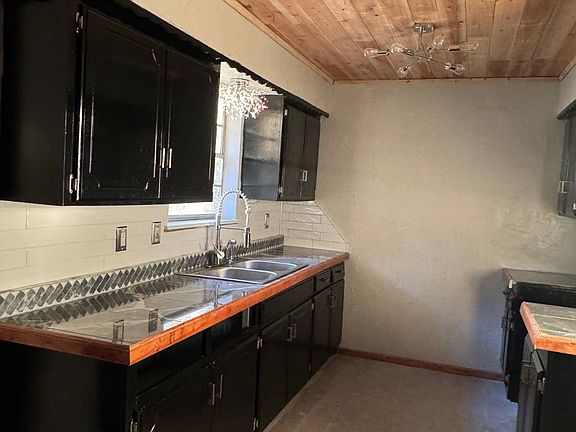 2nd image of 501 N East St