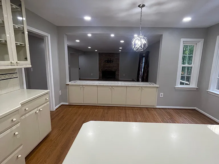 9025 Streamview Ln — Photo 6