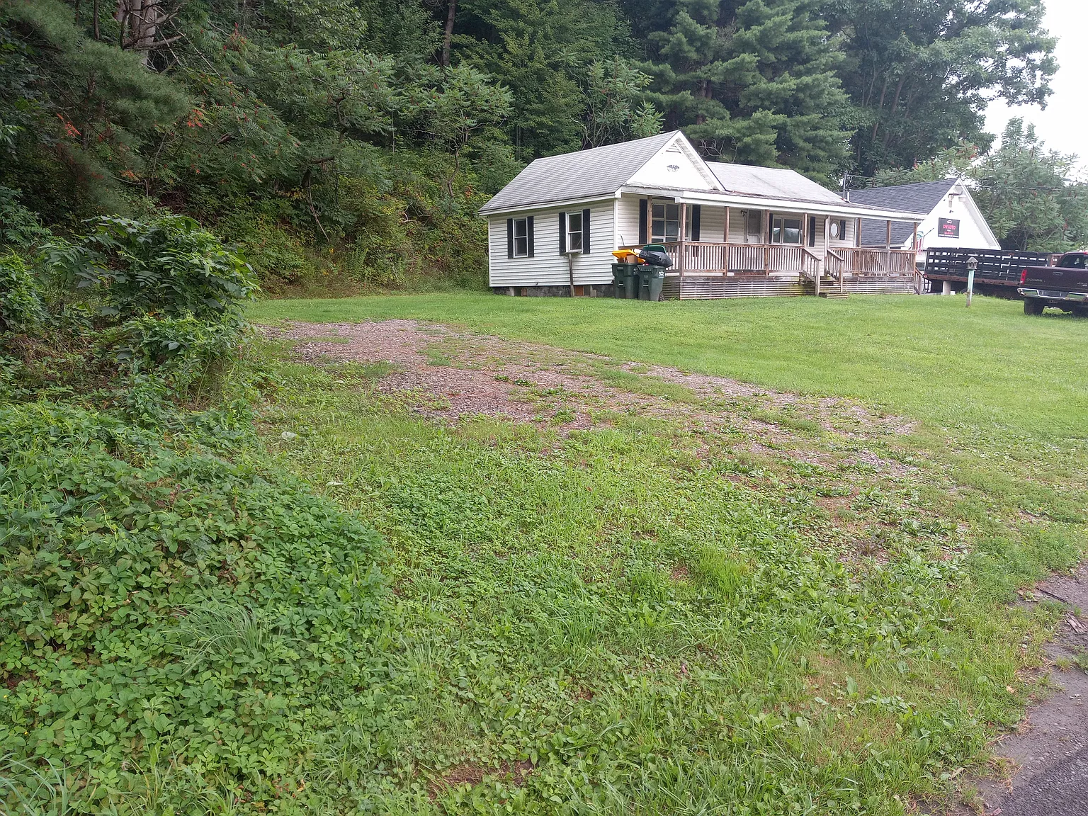 2 bed, 840 sqft, $1,200 — Photo 3