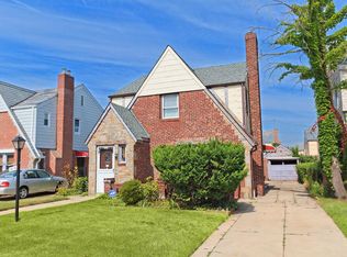 11510 220th St, Jamaica, NY 11411