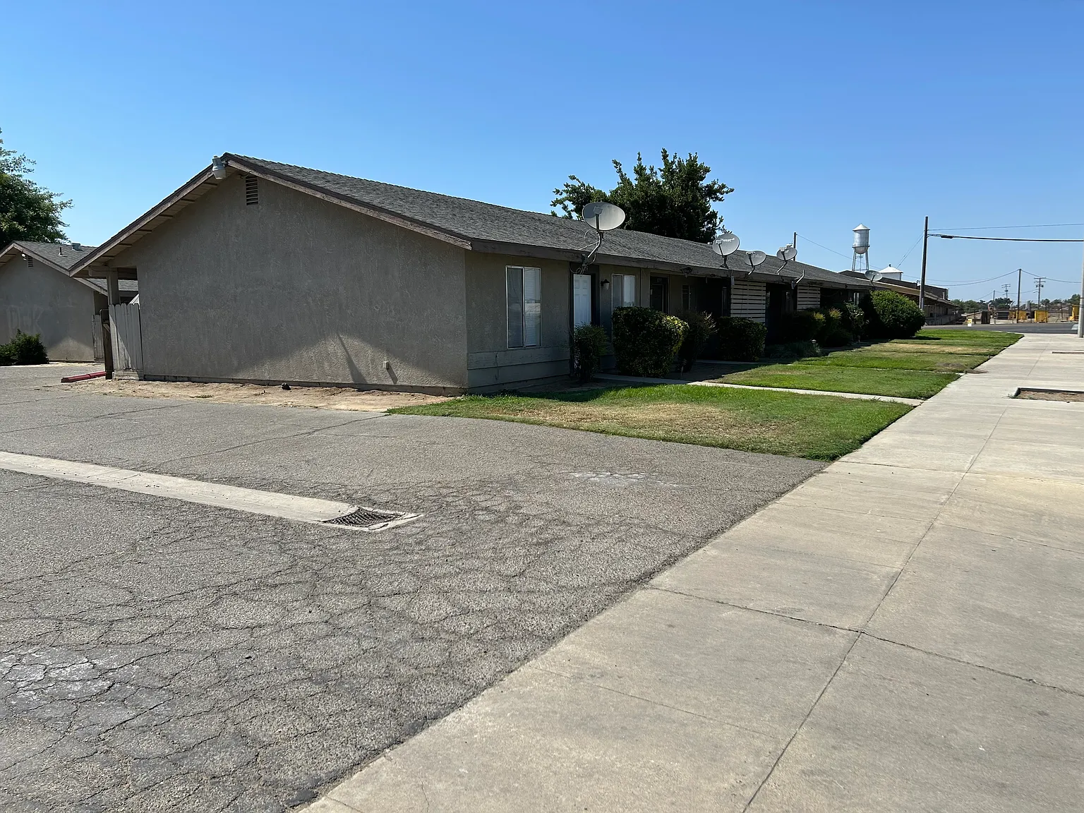 Prosperity Manor — Photo 3