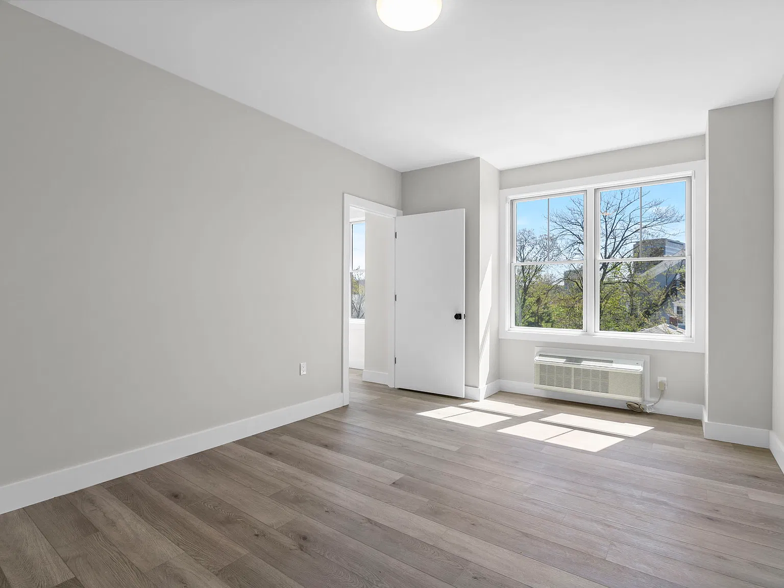 2021 Jones Rd — Photo 2