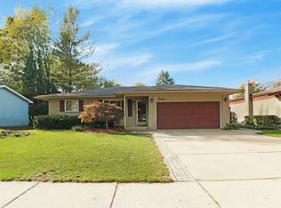 744 Foothill Dr, Canton, MI 48188