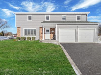 49 Gainsborough Road, Holbrook, NY, 11741