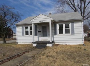 801 E Penning Ave, Wood River, IL 62095