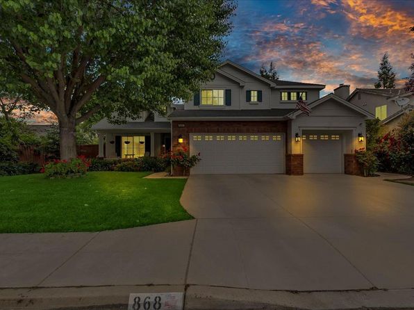 868 N Ash Ave, Clovis, CA 93611