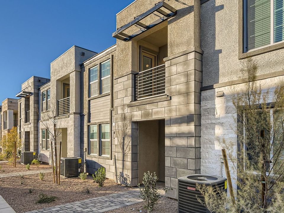 1st image of 1104 Heliodor Ave