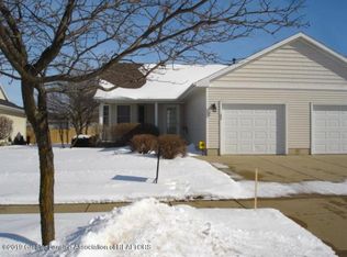 904 Randy Ln, Saint Johns, MI 48879