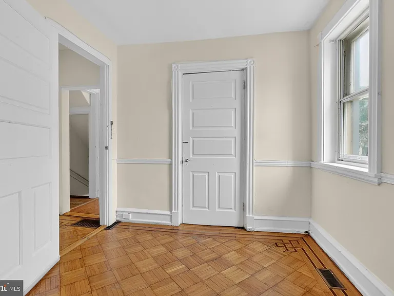 3512 Lancaster Ave #1W — Photo 12