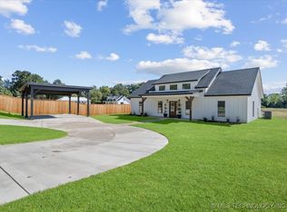 204 Sunshine Ln, Durant, OK 74701