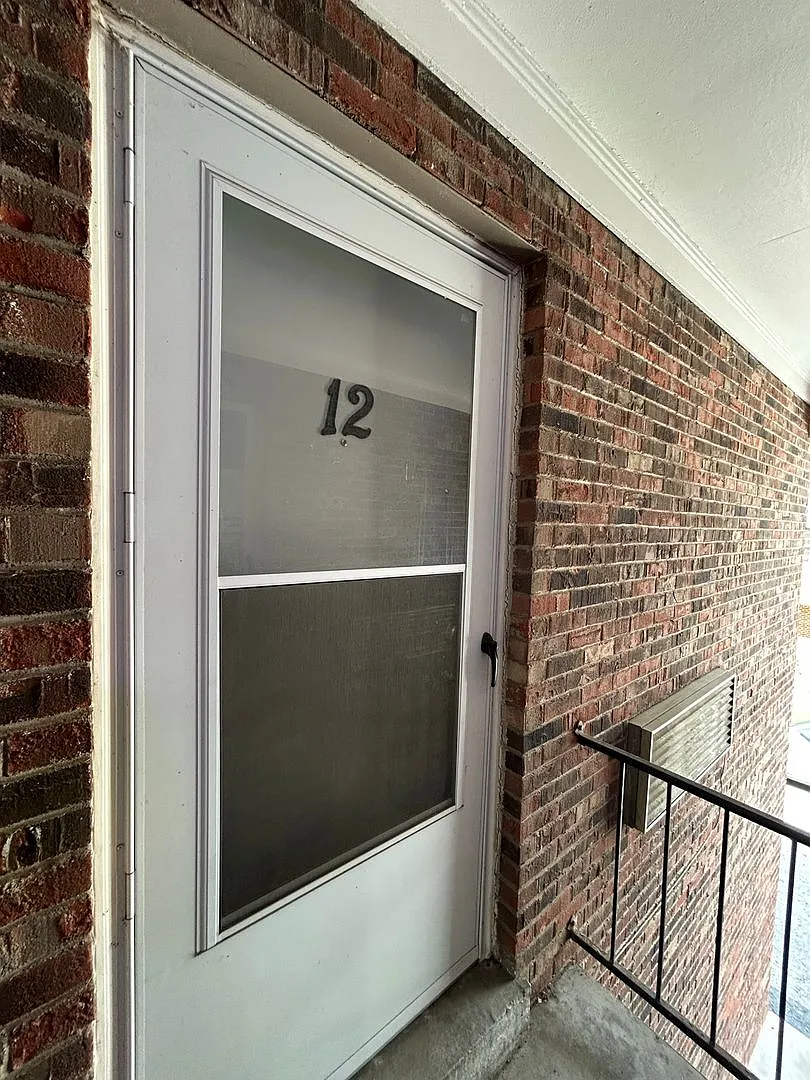 140 Kentucky Ave — Photo 1