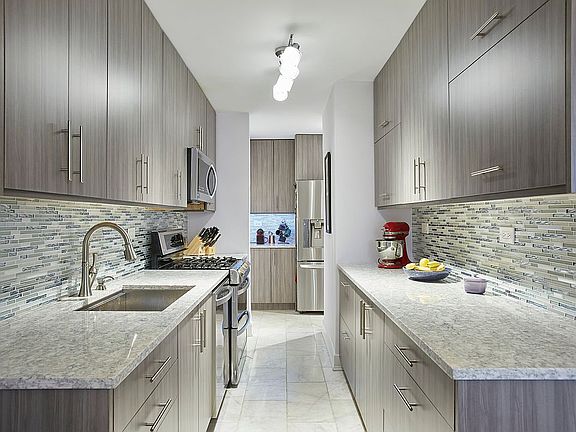 3rd image of 140 W End Ave APT 8H