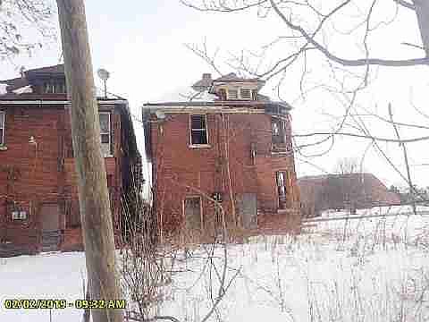 6067 Linwood