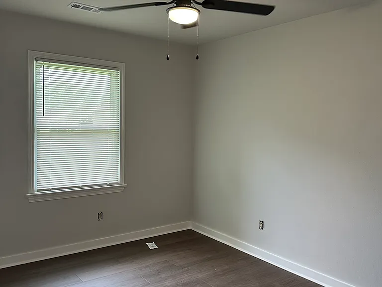 344 Hurdle Dr — Photo 9