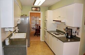 2nd image of 14629 Rogue River Dr