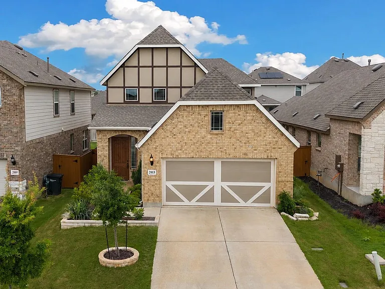 2013 Flametree Ave — Photo 1