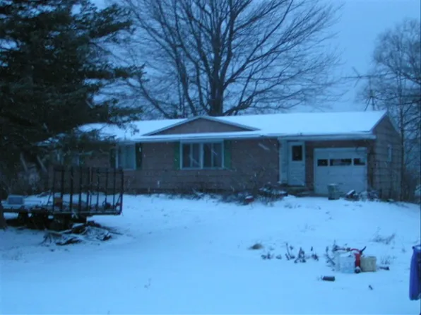 5239 Swadling Rd, Ontario, NY 14519