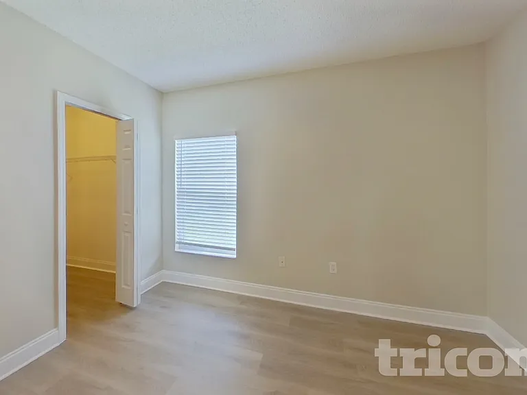 1141 Doncaster Ct — Photo 7