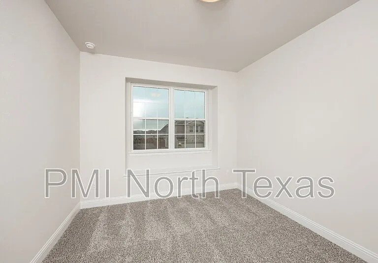3212 Cordelia Dr — Photo 7