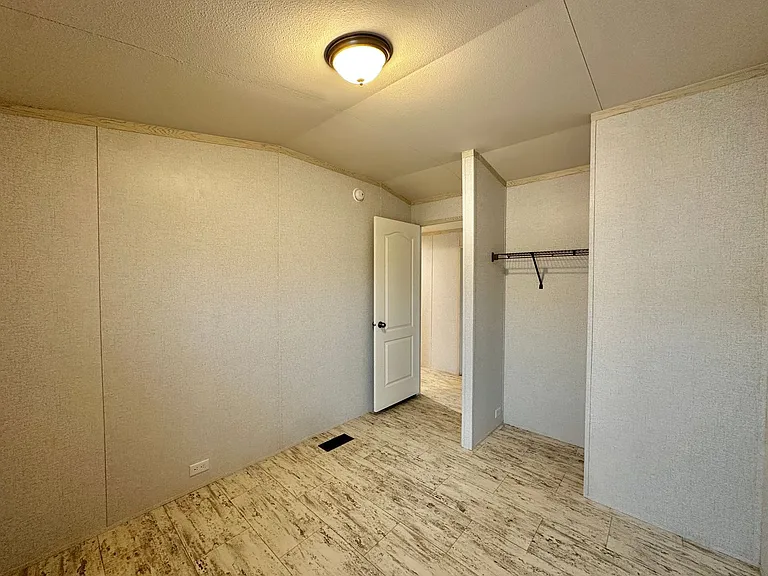 2301 SW Sheridan Rd — Photo 15