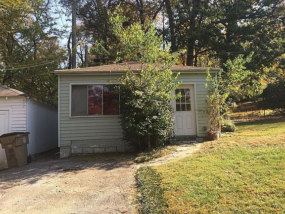 4th image of 1030 E Churchwell Ave