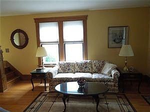 4th image of 1121 Granger Ave