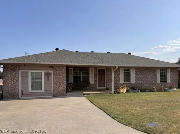 306 James Dr, Roland, OK 74954